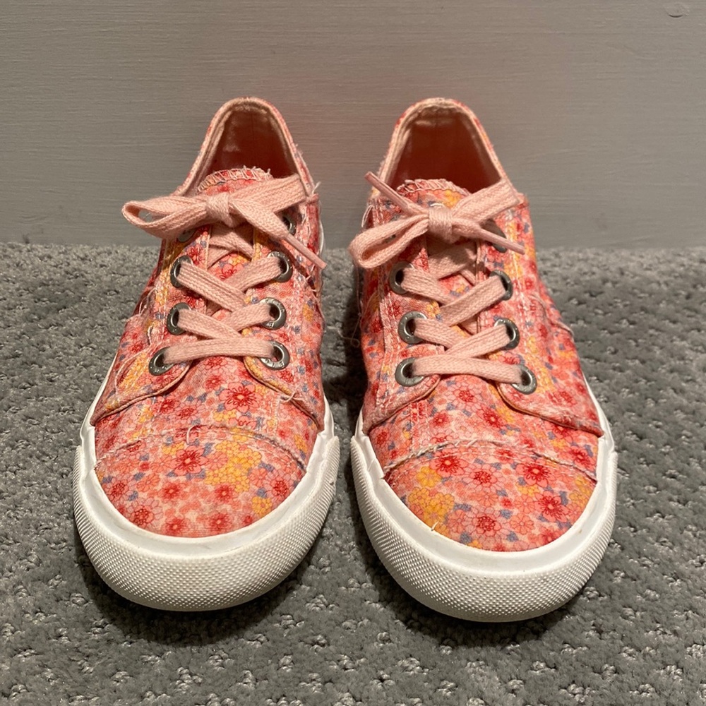 Adorable Summer Sneakers!